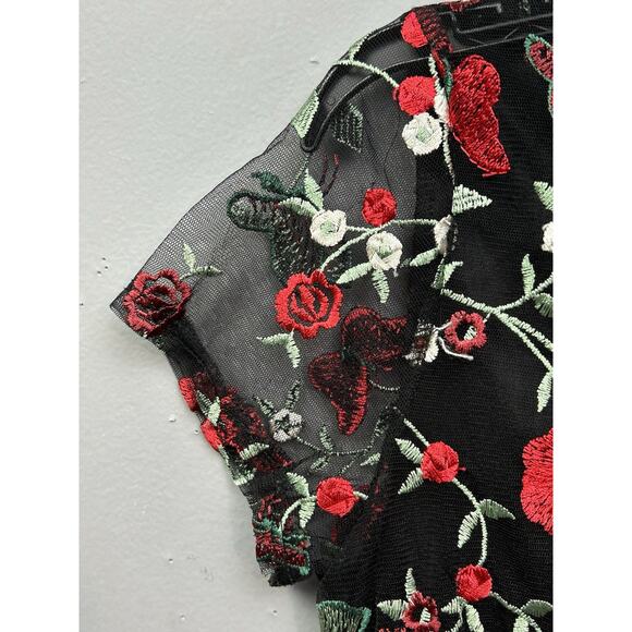 January‎ 7 Shirt Womens Small Black Floral Lace Velvet Pullover Top DarkFloral - Picture 6 of 7